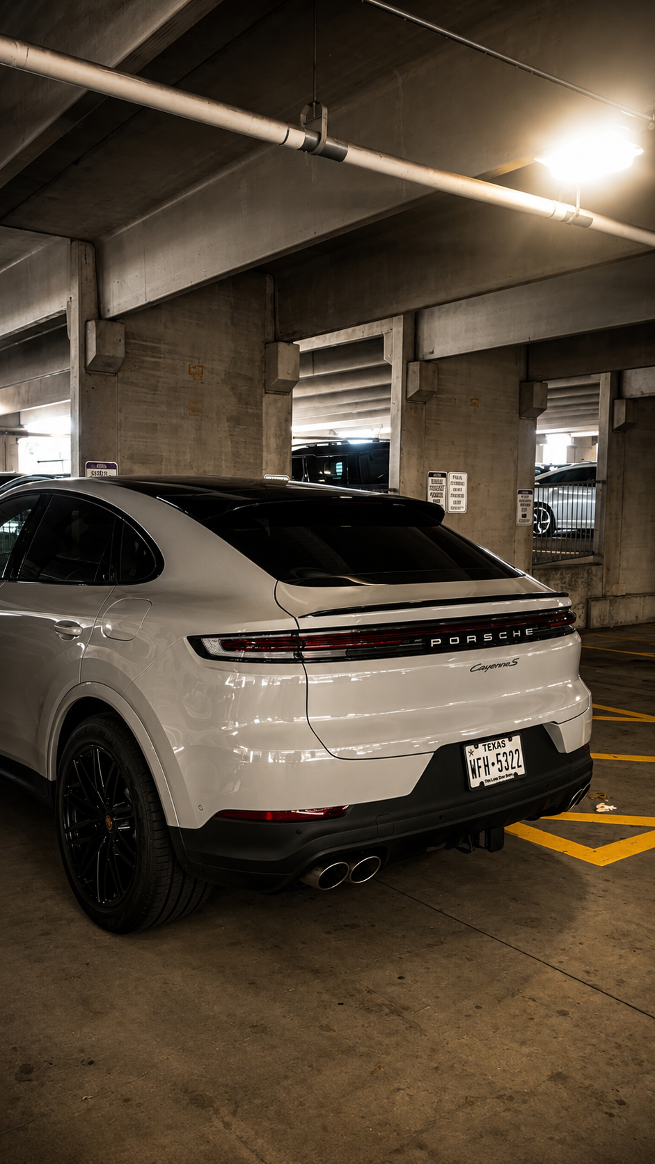 White Porsche Cayenne