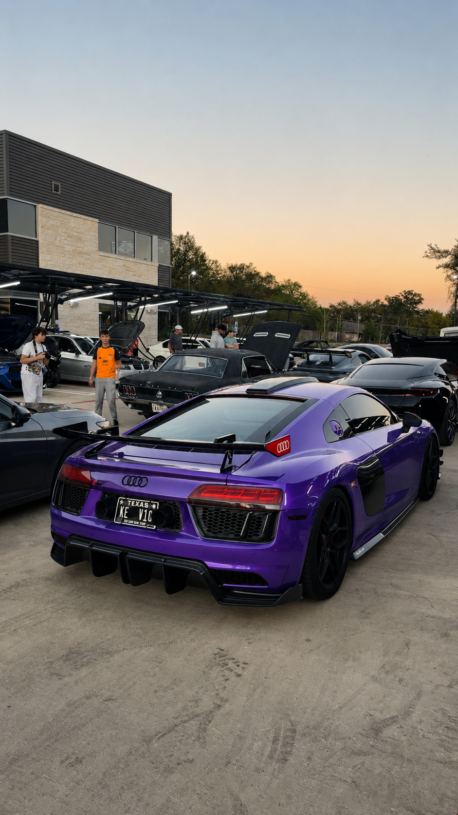 Purple Audi R8
